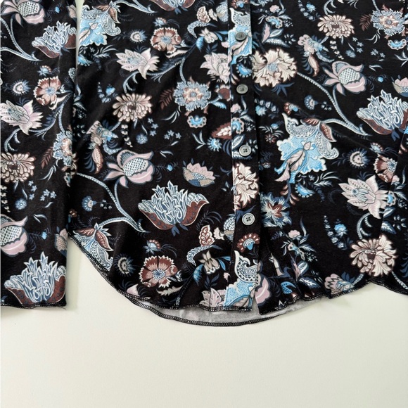 Aritzia Wilfred long sleeve Pose button up shirt - Picture 5 of 9